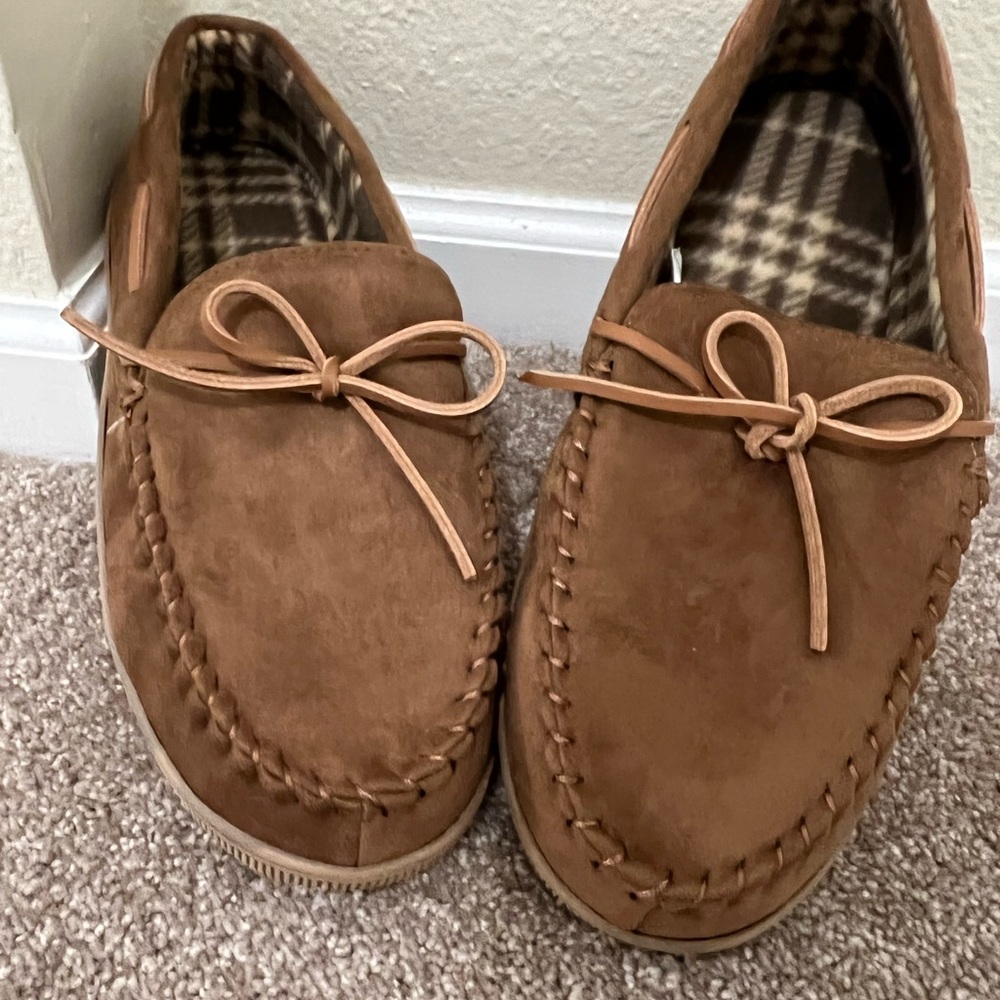 NWT Men’s XL Slippers
